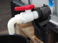 Auslaufhahn IBC mit Auslaufwinkel Auslaufhahn IBC mit Auslaufwinkel